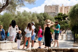 18.4% increase in tourists visiting Greece in the eight months of 2023