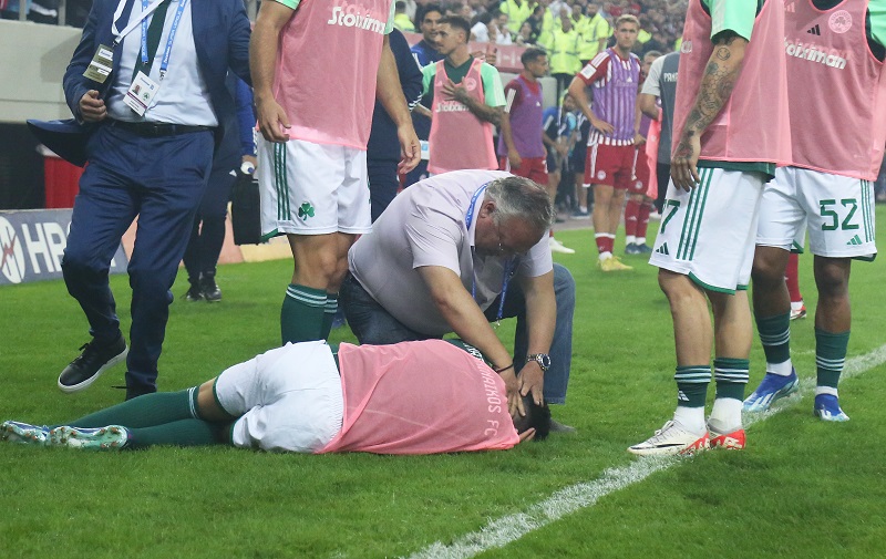 Olympiacos: Loses the derby against Panathinaikos on paper and is deducted 1 point