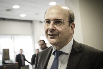 Hatzidakis: The entrance of AIA to the Athens Stock Exchange is a historic moment