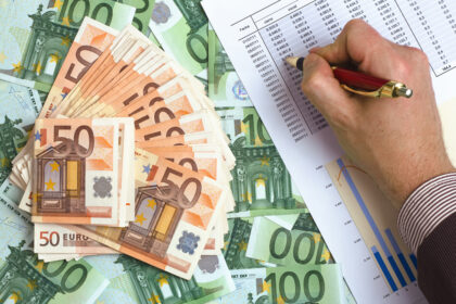 The interest rate of the six-month promissory notes of the Greek State has been reduced