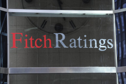 Fitch confirms Greece's credit rating at investment grade BBB- with stable outlook