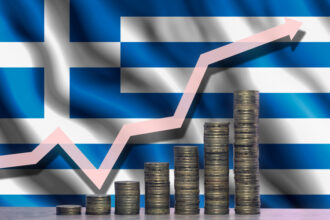 The credit rating agency Scope Ratings has upgraded Greece's credit rating