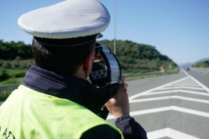 A truck with natural gas "folded" on the Punta-Kalavryta road - Traffic problems