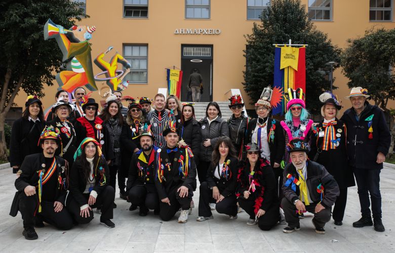 Delivered the banner to Patras Town Hall for Carnival