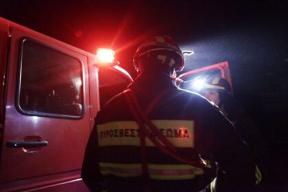 Tragedy in Aegaleo: A woman was found unconscious after a fire in a detached house