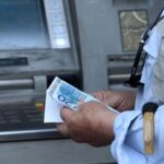 With the threat of a knife, a Moroccan forced a 61-year-old to withdraw money from an ATM in Chania