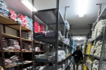 In a warehouse in Evosmo, 62,915 pieces of "monkey" products were seized and destroyed