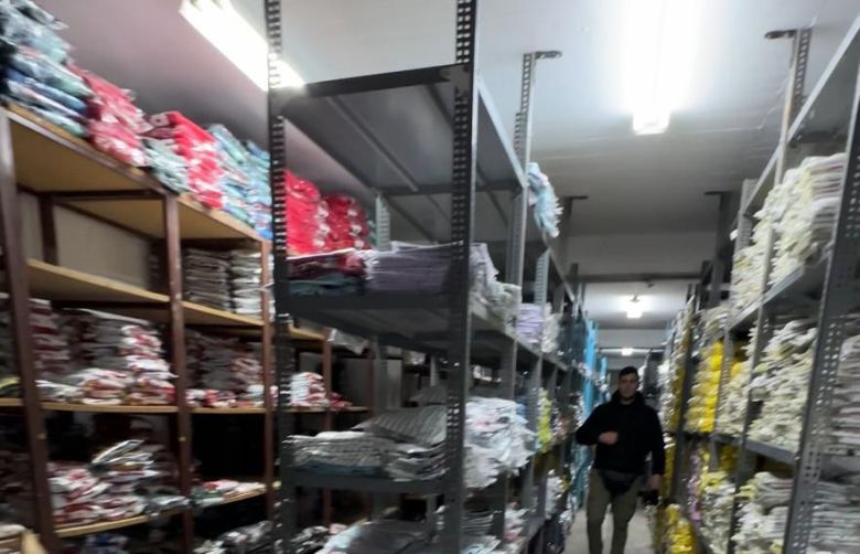 In a warehouse in Evosmo, 62,915 pieces of "monkey" products were seized and destroyed