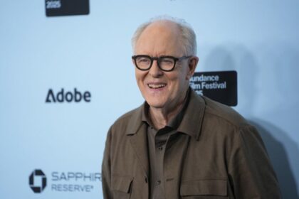 The legendary John Lithgow in final discussions on the television series "Harry Potter"